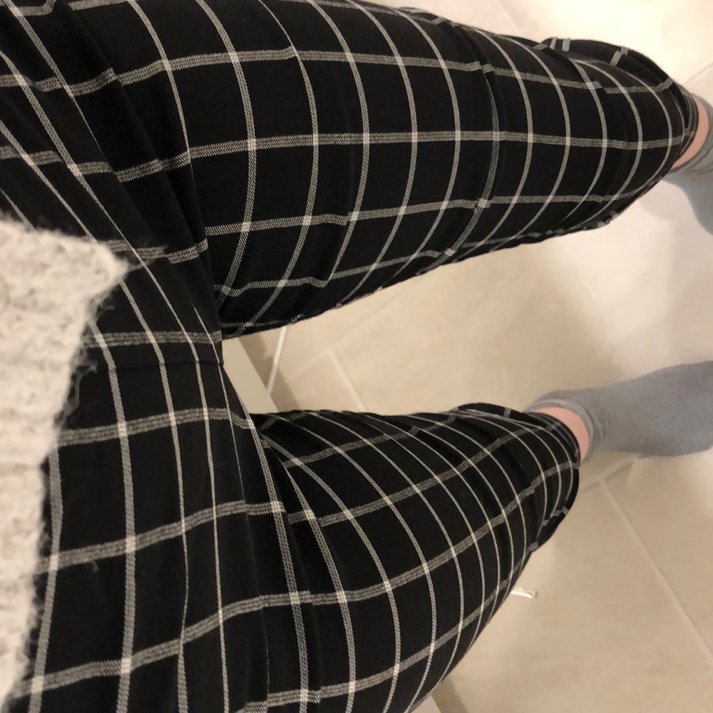 Checkered pacsun pants!